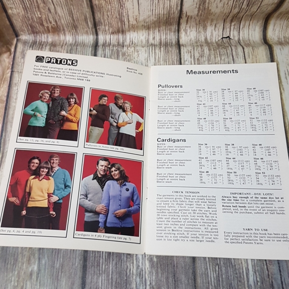 Vintage knitting pattern book - Picture 3 of 3
